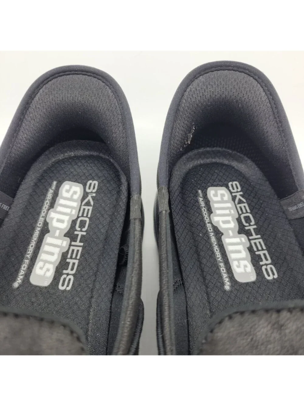 Skechers Hands Free Slip Ins On the Go Flex Women's Size 9.5 Black Walking Shoes
